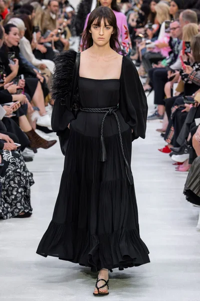Look 50